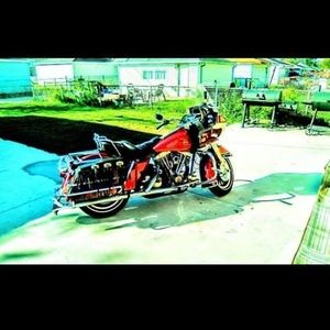 Meet your Posher, Lloyd